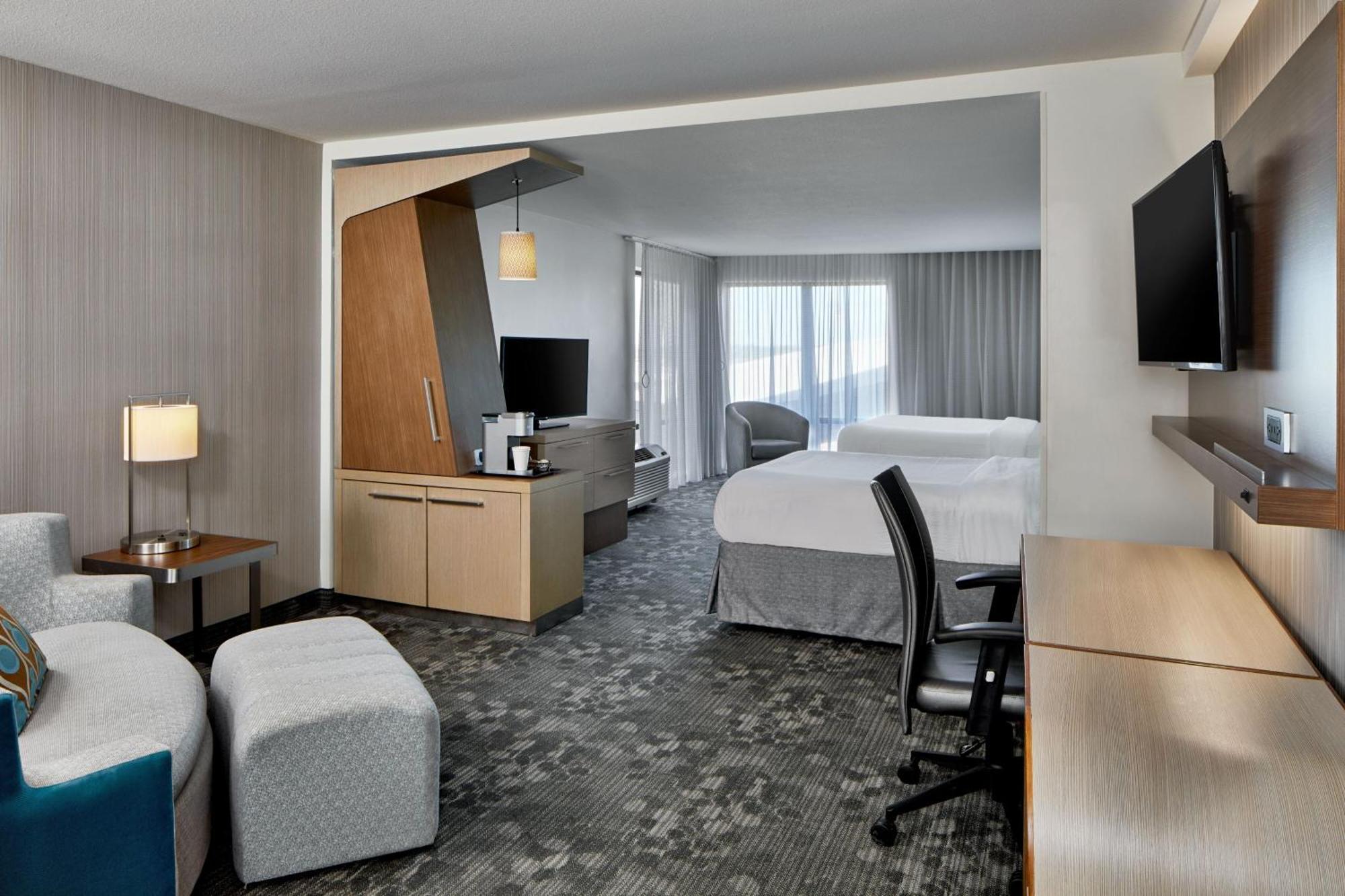 คอร์ตยาร์ด แอตแลนตา ลิเทีย สปริง Hotel ลิเธีย สปริงส์ ภายนอก รูปภาพ